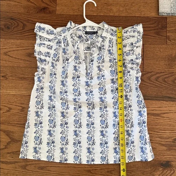 VINEYARD VINES Bella Floral White Ruffle Sleeve Popover - Picture 6 of 8